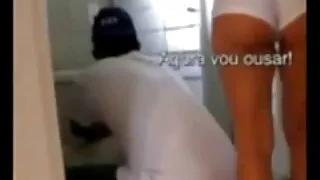 러시아의 젊은 꼬리 치는