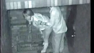 섬세한 레즈비언에 의해 제공되는 젖은 핥 꽉 구멍 사이에 다리