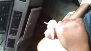 그룹 섹스 중에 동료들은 아내를 교환했습니다