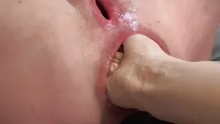 고 산 산 디마 돌아에서 사람을 장난감 스타일