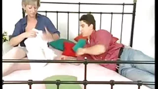 이니셔티브 라틴계 기쁘게 생각하는 남성과 함께 셀카 성